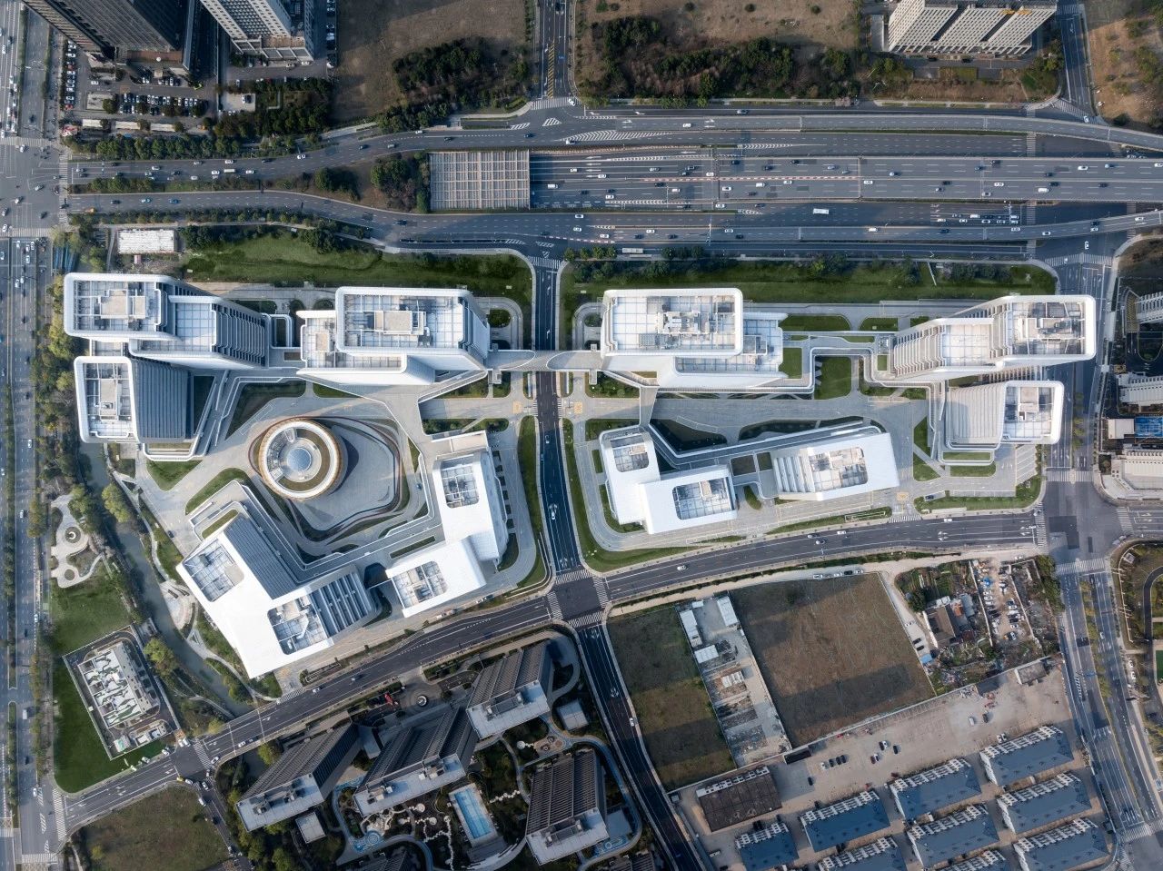17495231134680447UKc.jpg 微信图片_20250610103049.jpg