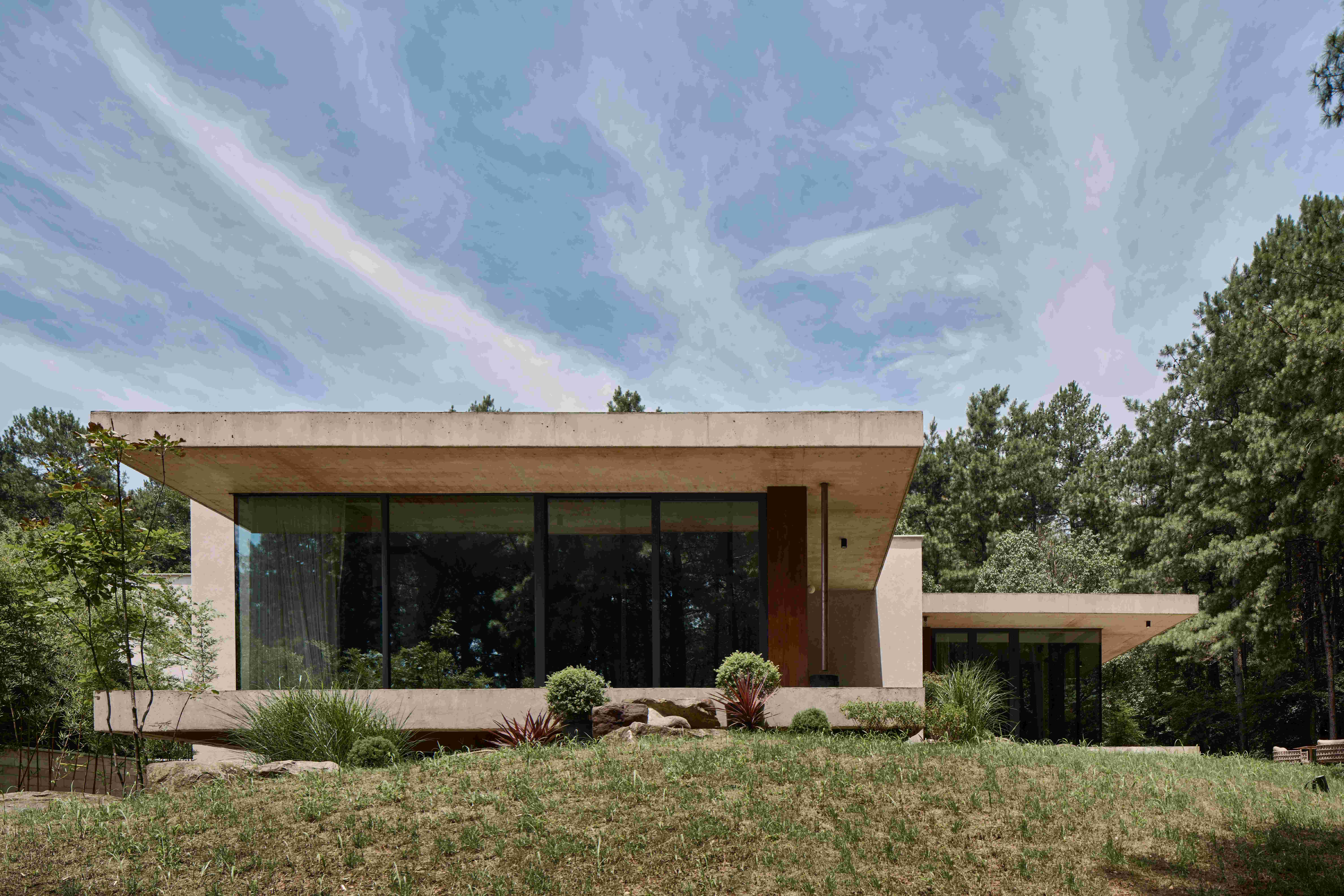 1749791737519561DwhV.jpg 33Anadu Pine Villa©Seth Powers.jpg