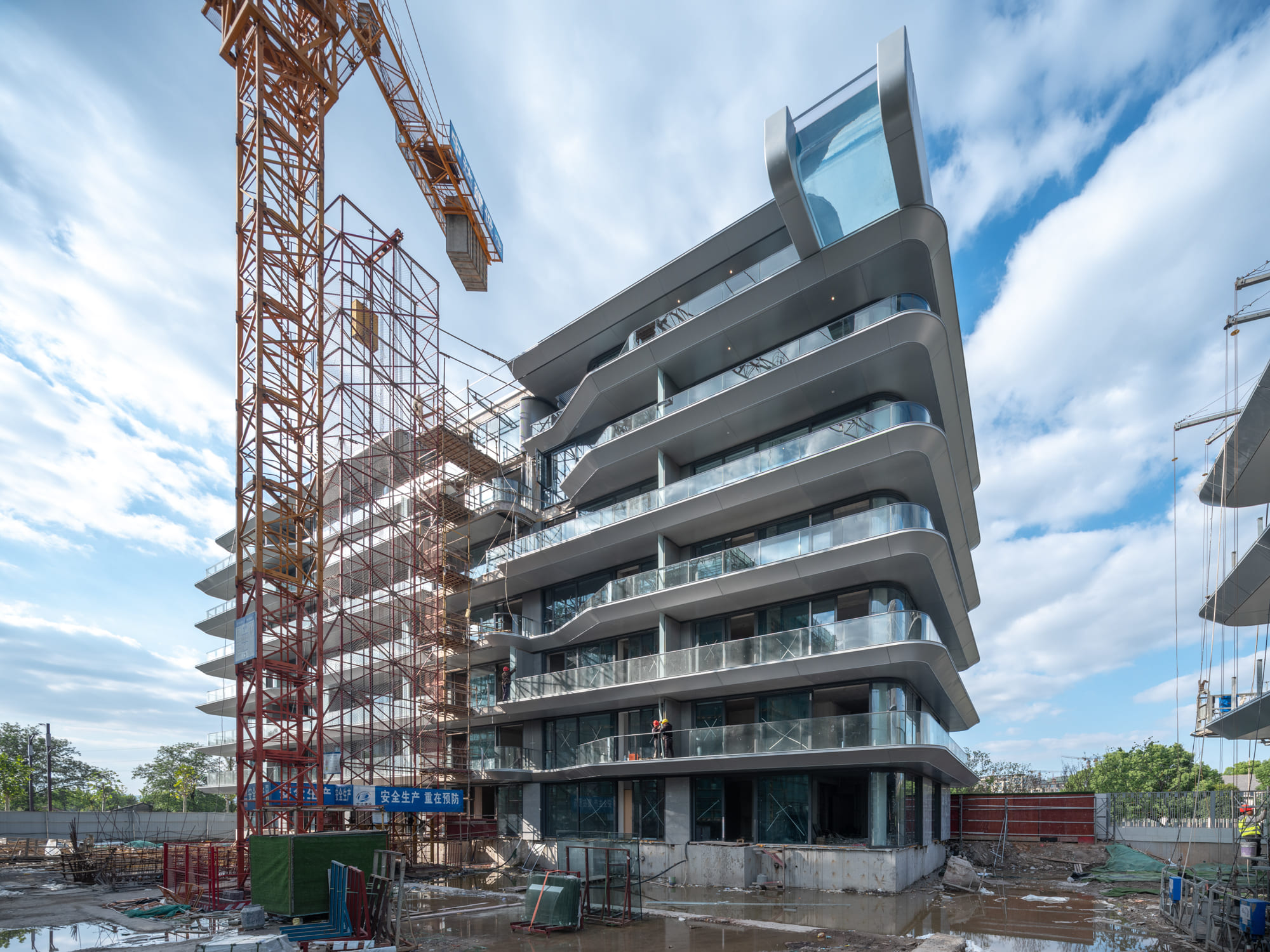 30_ 悬挑泳池结构施工 Skypool Structure Under Construction ©泠城摄影 shiromio studio.jpg