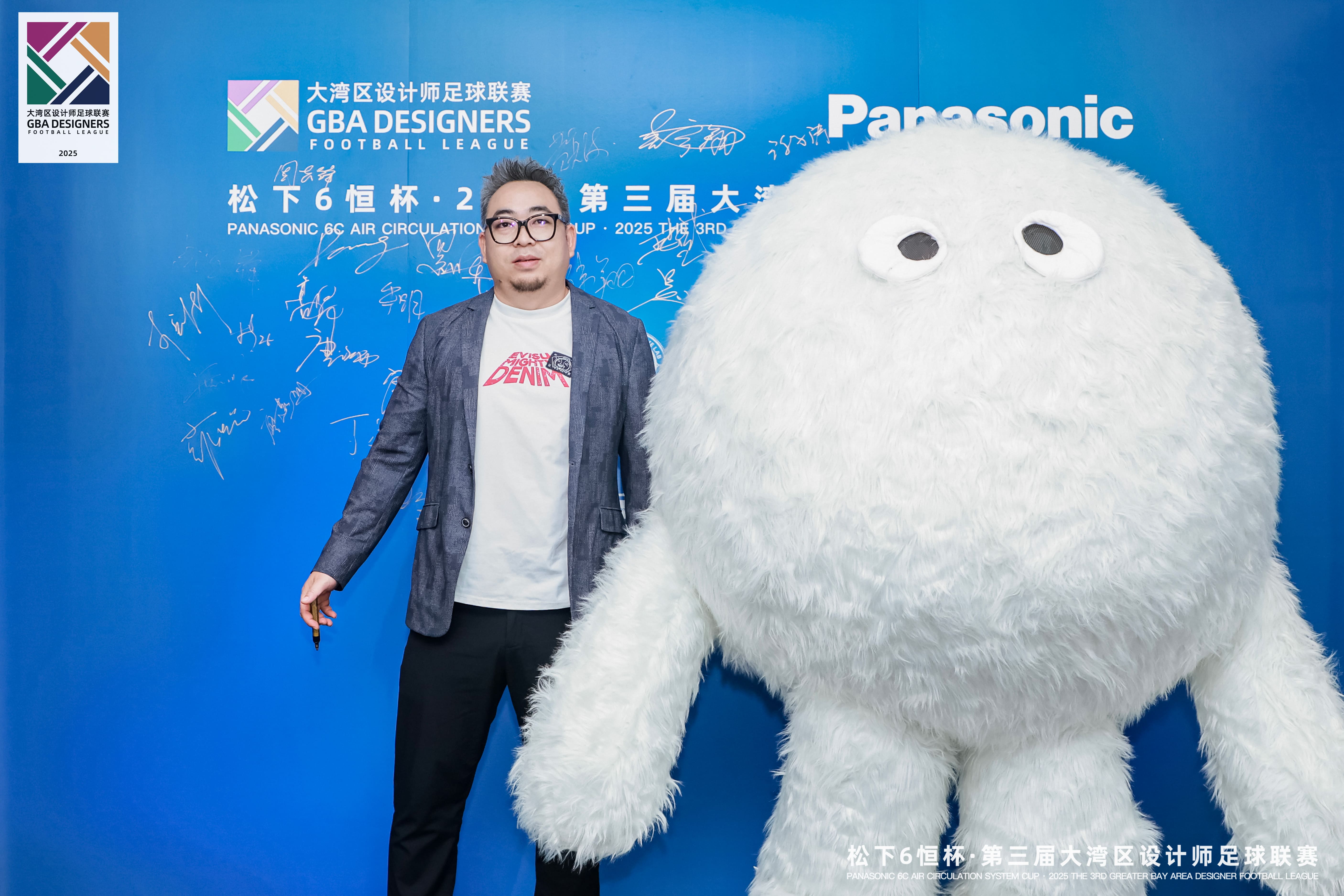 嘉宾签到 (10).jpg