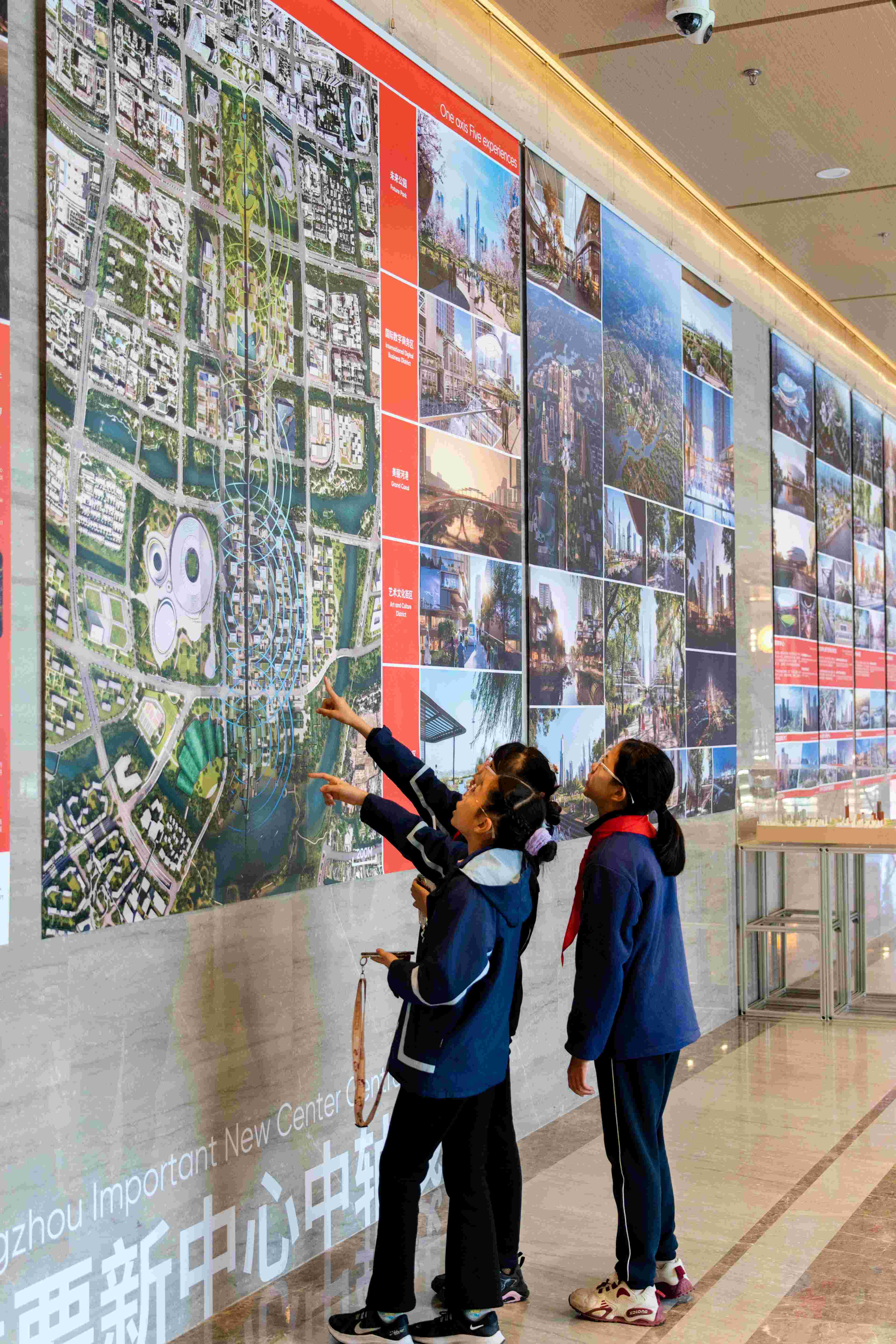 图29 展览互动，Exhibition Interaction ©王一博.jpg