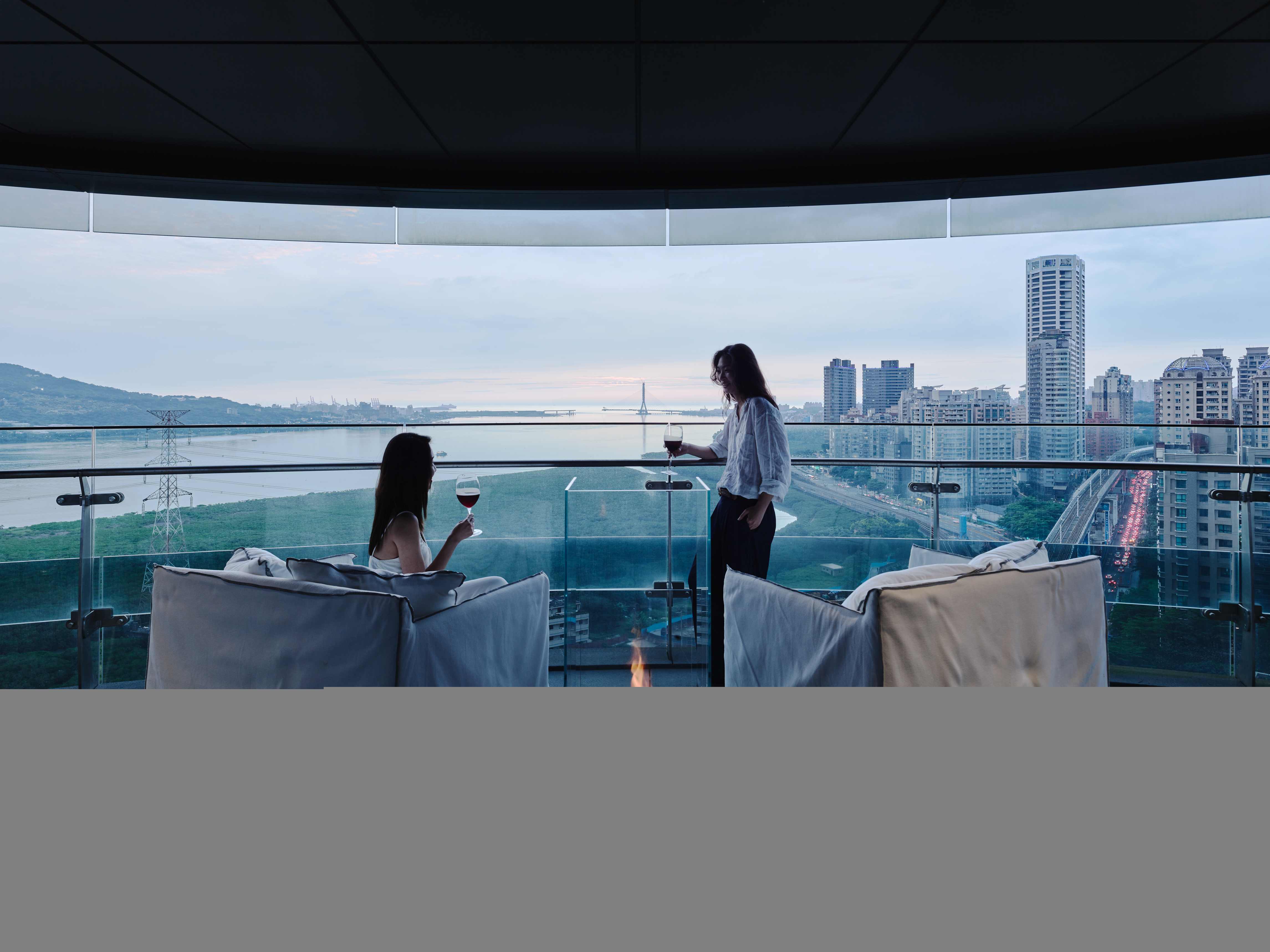 53. balcony.jpg