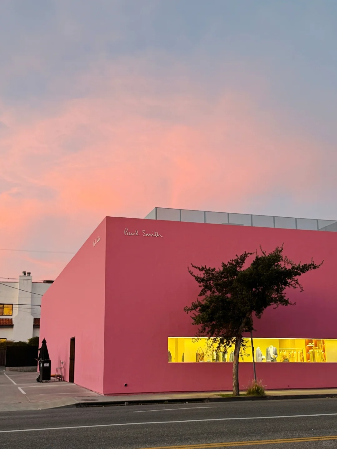 Paul Smith粉红墙太美了_1_万余_来自小红书网页版.jpg