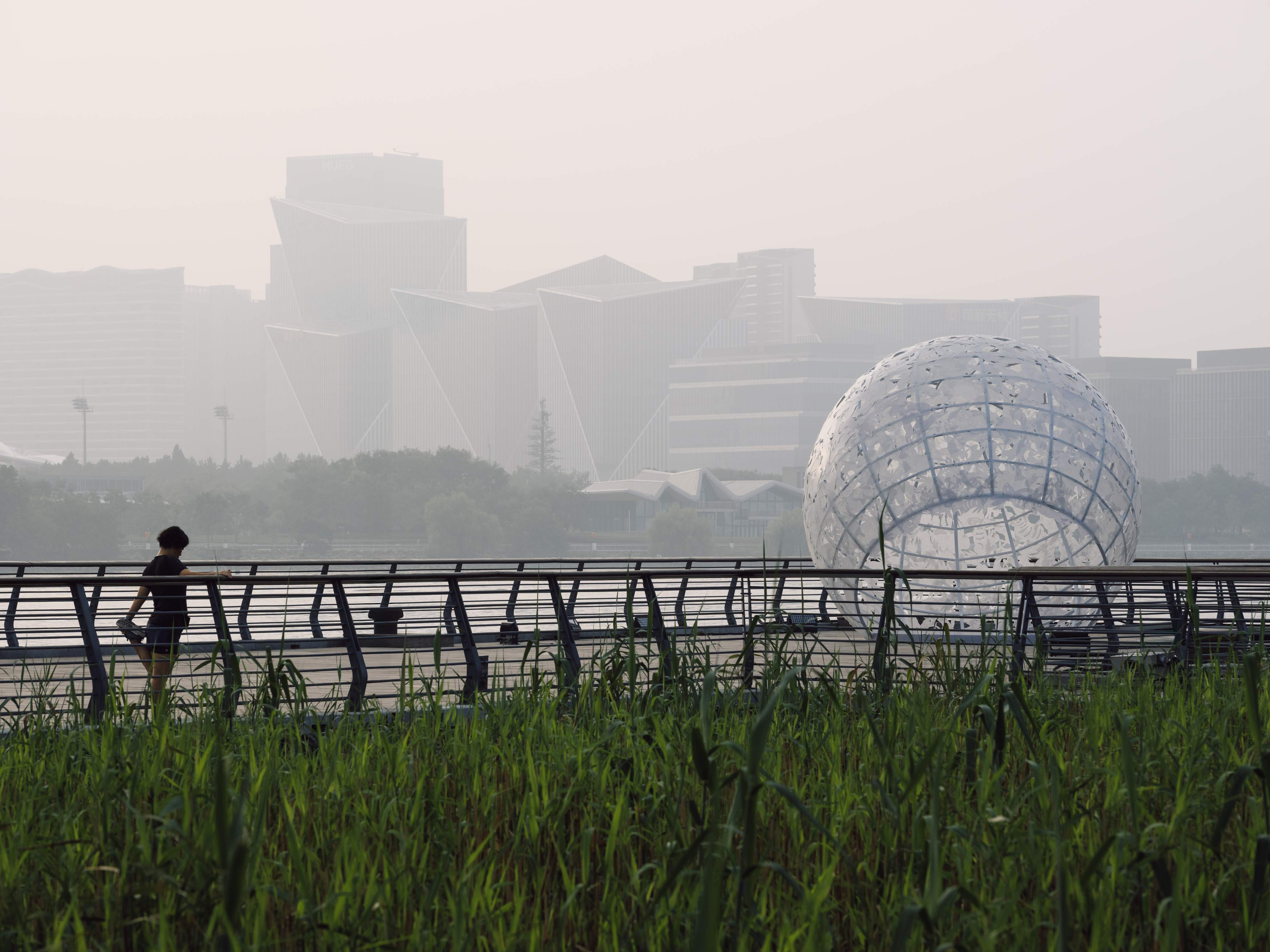 1764904430966643WTEd.jpg 10-不同角度下的月相©叶建源.jpg