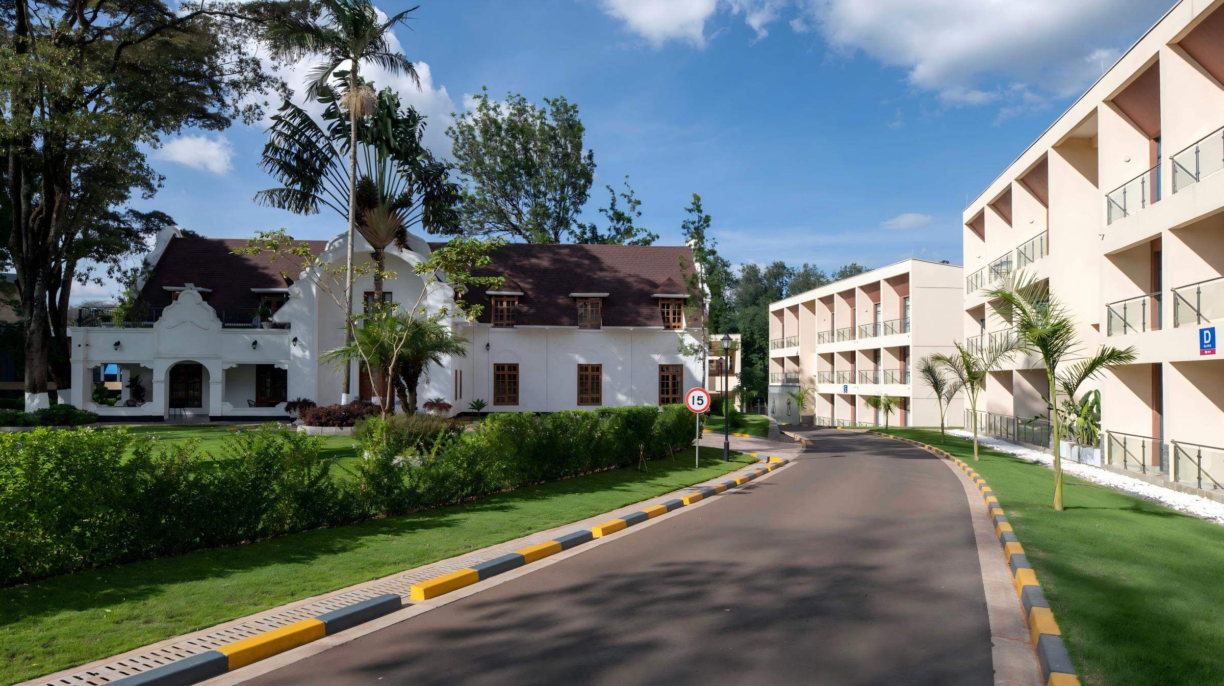 16Main house与宿舍对话©THAD.jpg