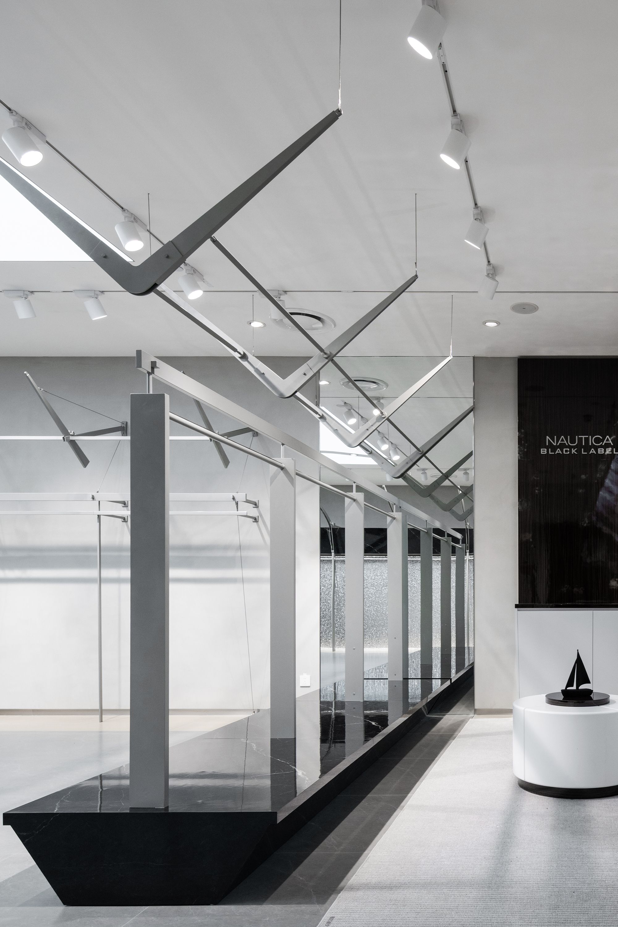 30_模块化陈列架细节 Detail of modular display system ©吴鉴泉Vincent Wu.jpg