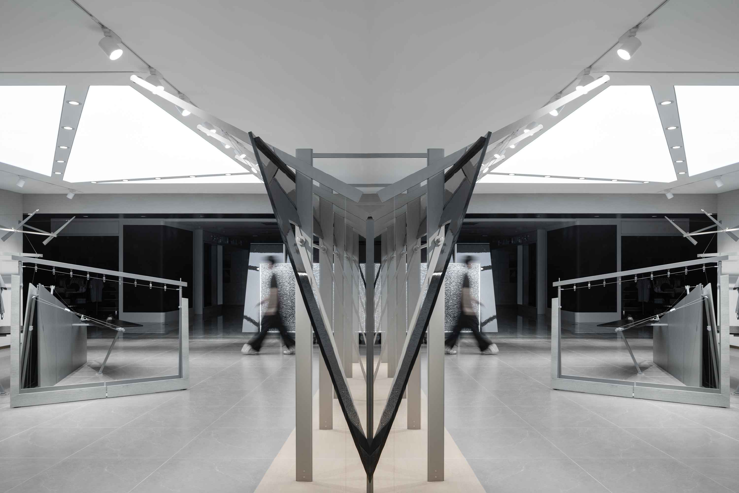 12_镜面效果 Mirroring Effect ©吴鉴泉Vincent Wu_12.jpg