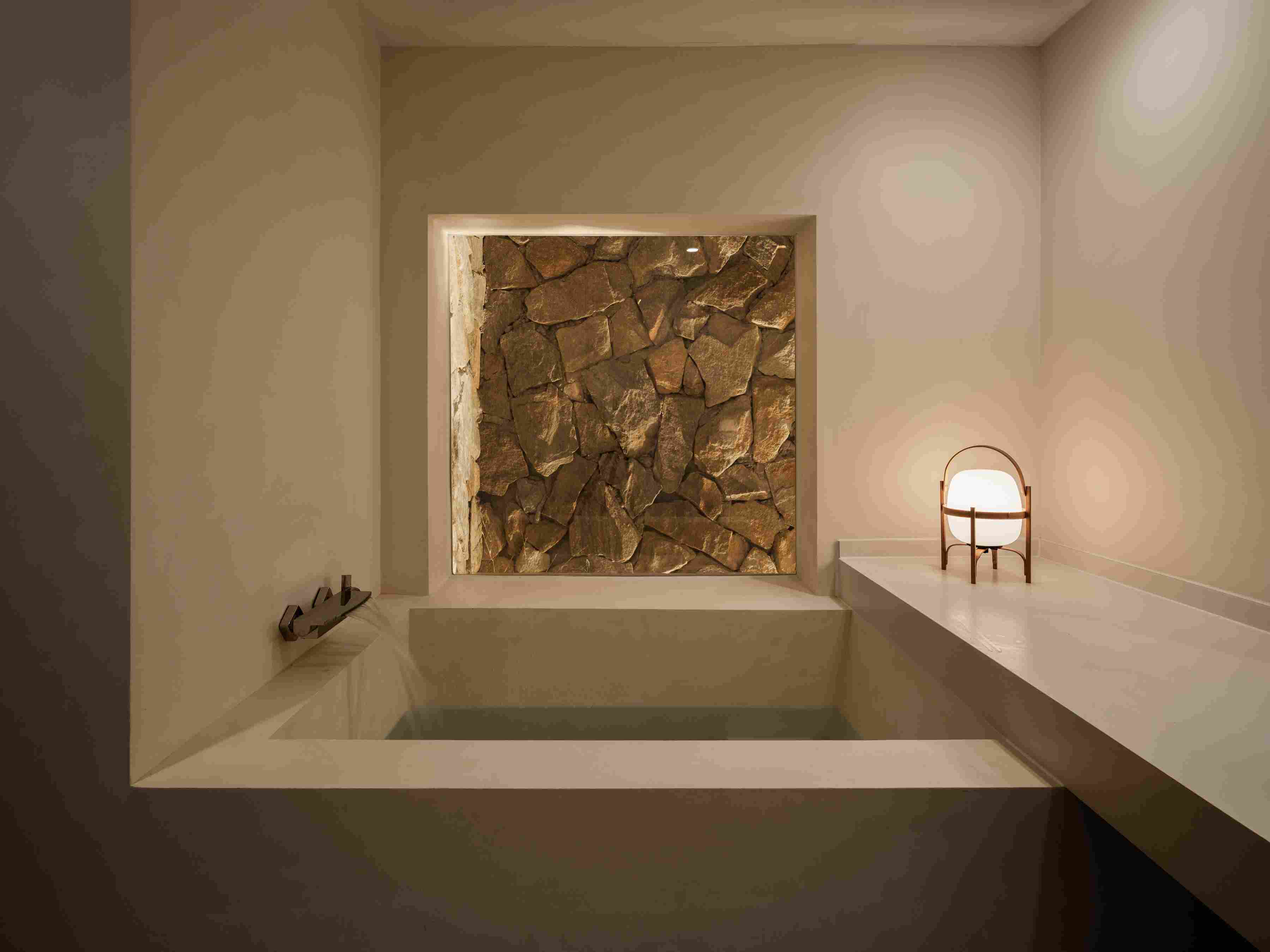 1770015144473886ibKf.jpg 26_Soaking Tub by the Window in Every Room 每个房间的泡池均有开窗取景_11.jpg