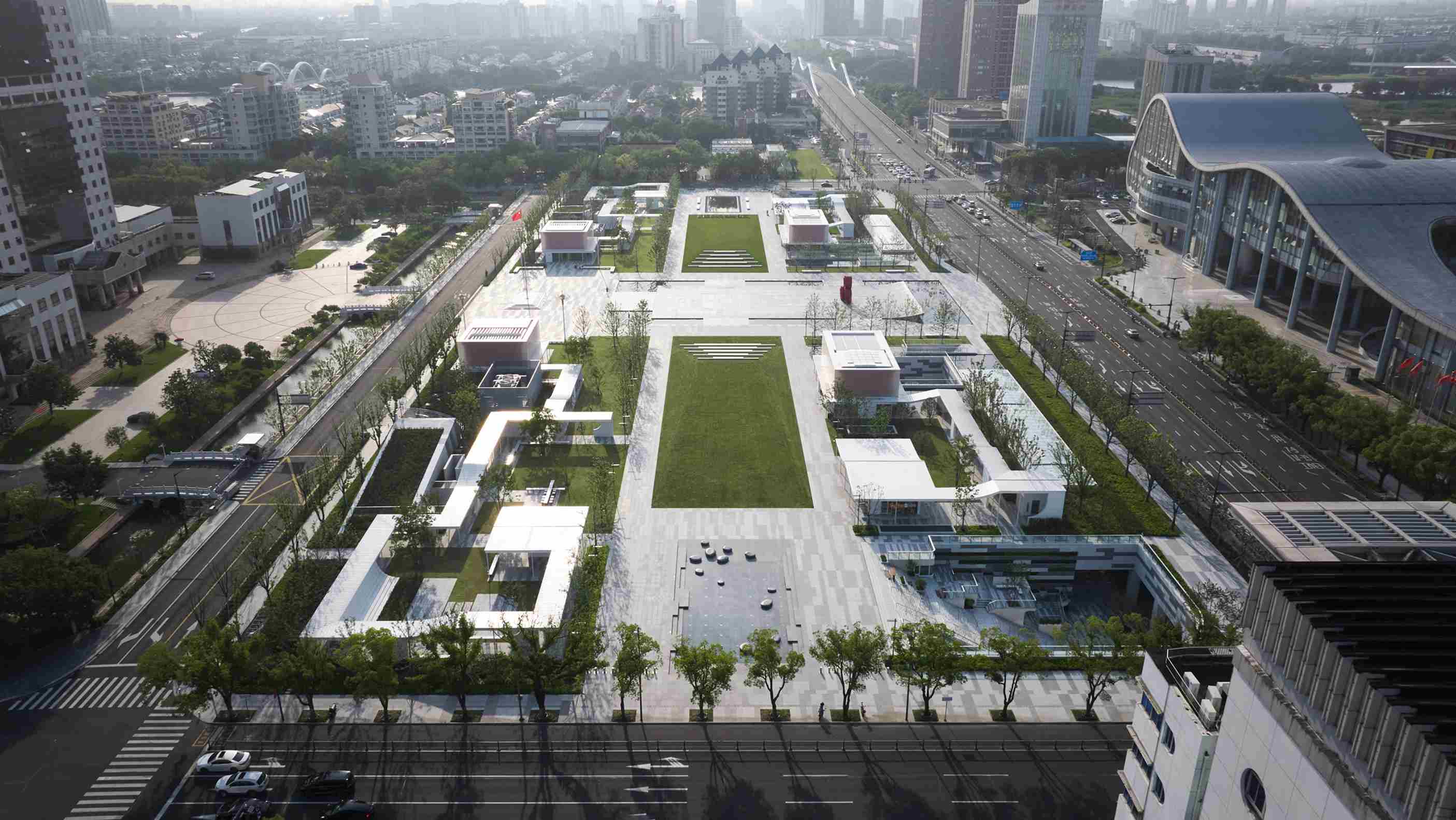 03 场地鸟瞰（更新后）Aerial view of the renovated plaza ©刘章悦 Zhangyue Liu_3.jpg
