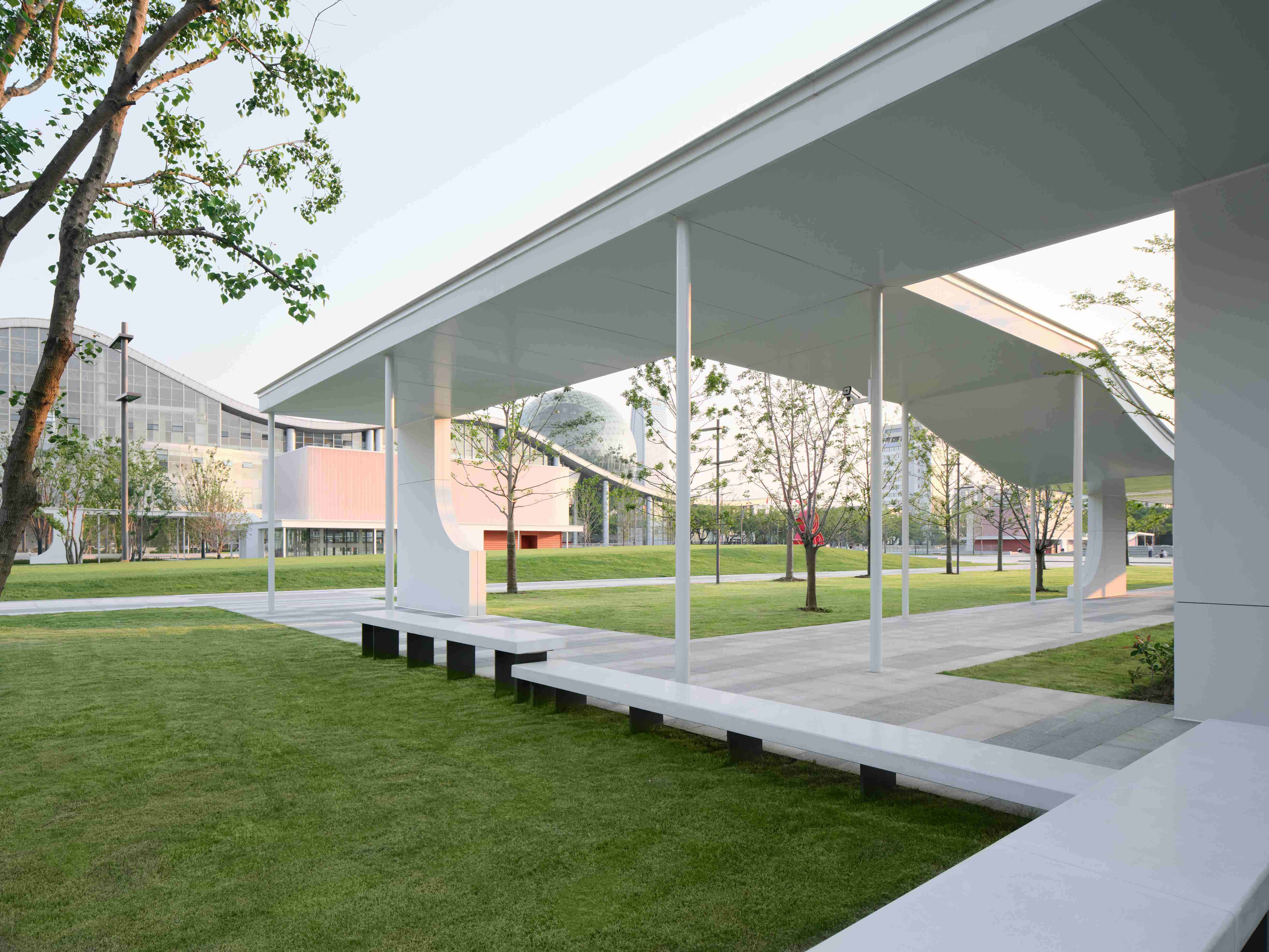 10-2 曲折的廊架 The meandering corridors ©刘章悦 Zhangyue Liu_2.jpg