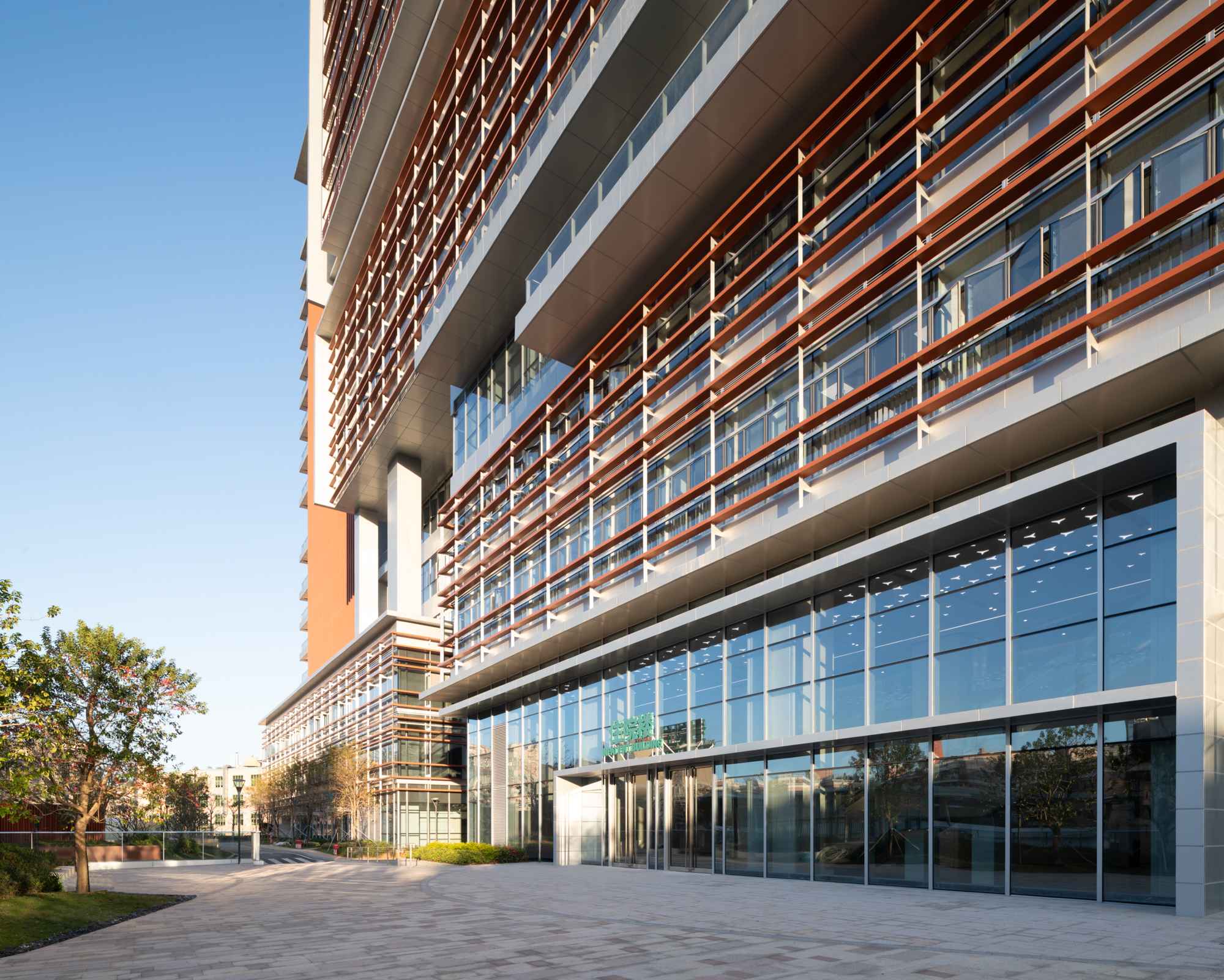 05 Shenzhen People’s Hospital Longhua Branch ©Perkins&Will ©Right Angle Image_5.jpg