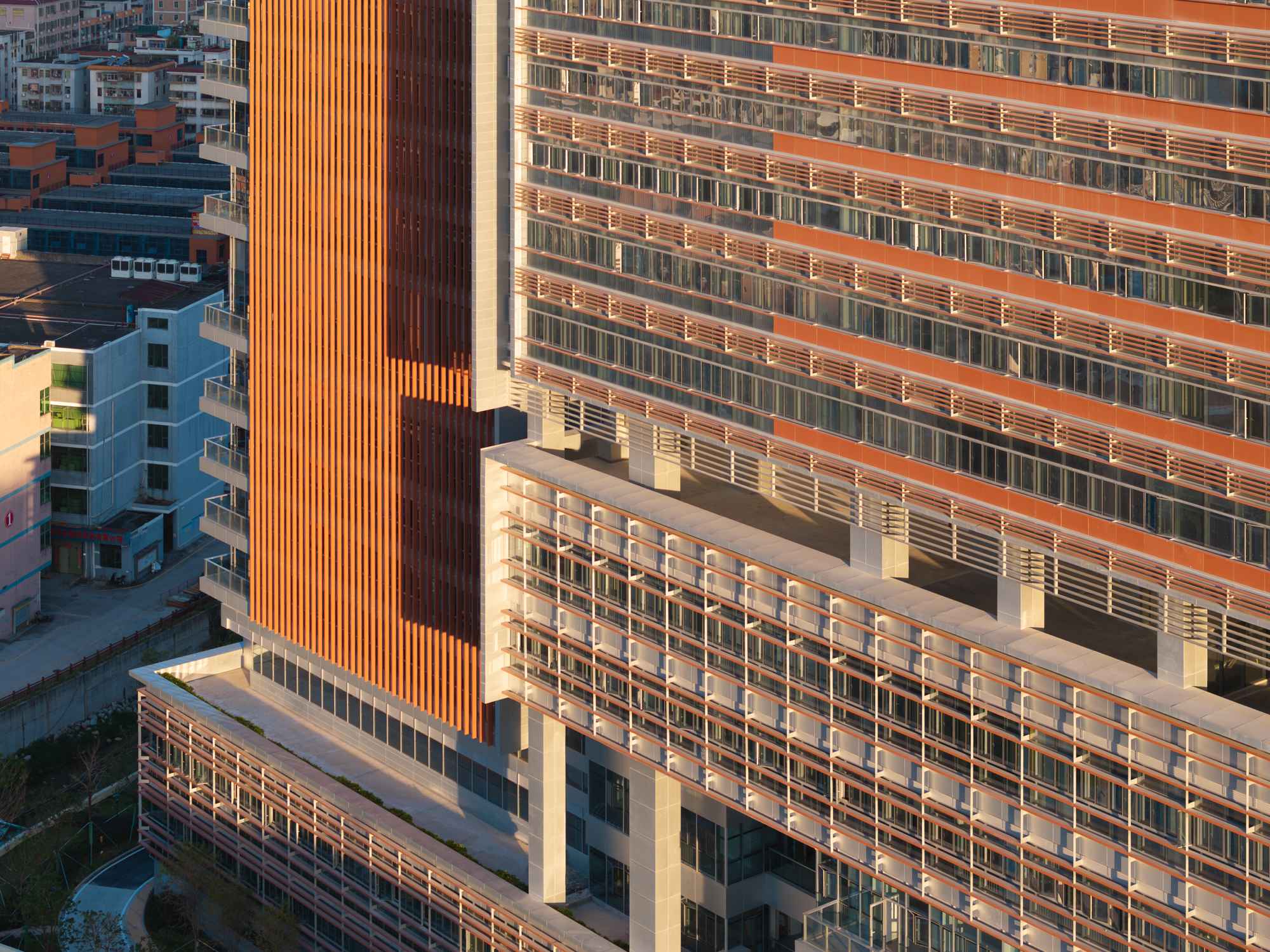 08 Shenzhen People’s Hospital Longhua Branch ©Perkins&Will ©Right Angle Image_6.jpg