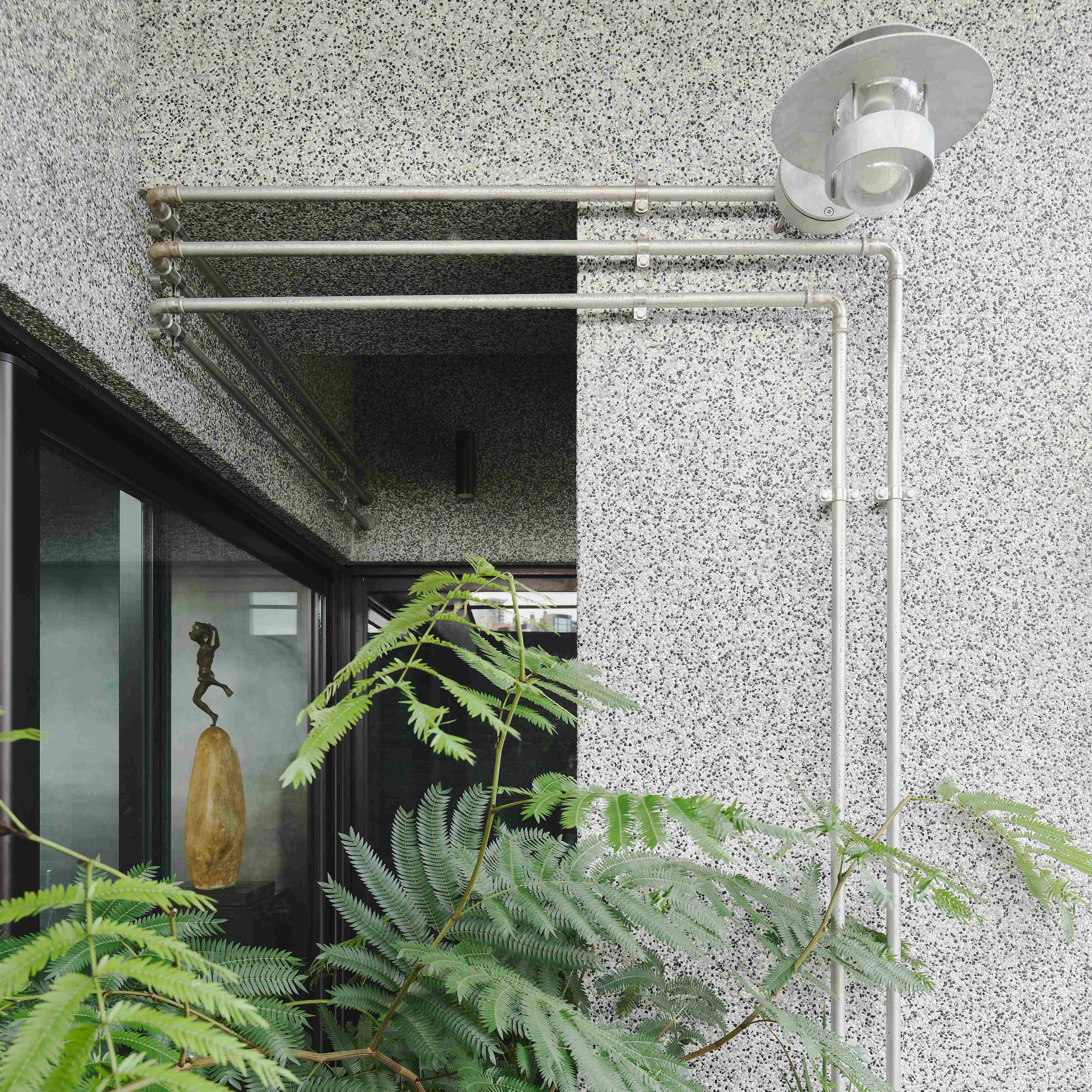 1773219786280442adqe.jpg 37. balcony99_1_11zon.jpg