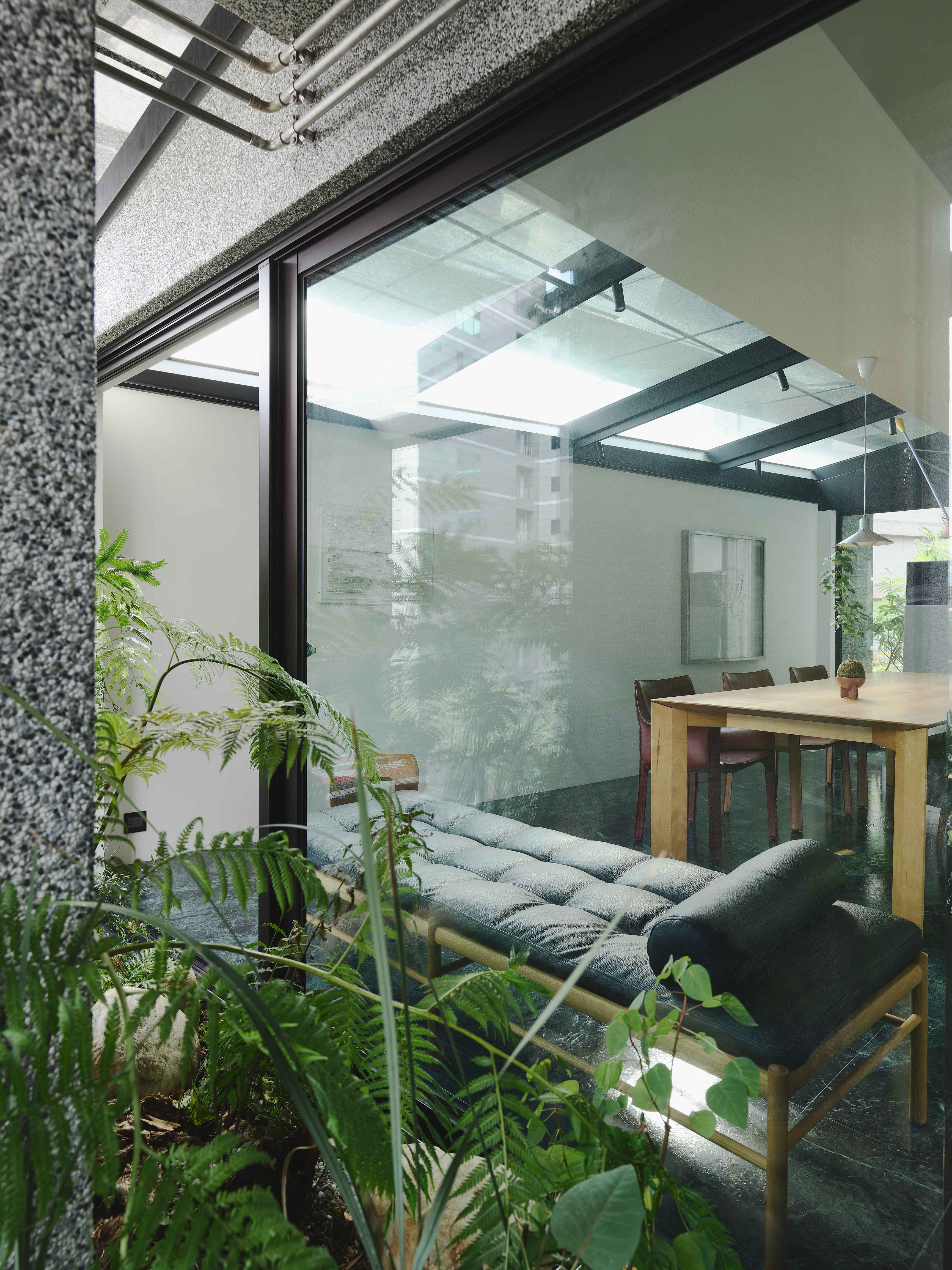 17732198525448745lY0.jpg 36. rest area. balcony99_16_11zon.jpg