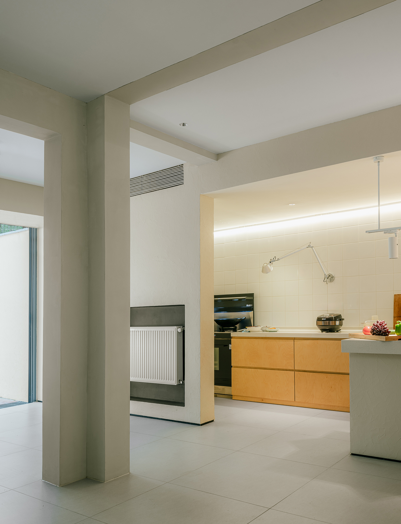 1773625697263863LfSp.jpg 18.餐厅“冗余柱”©朱雨蒙.jpg