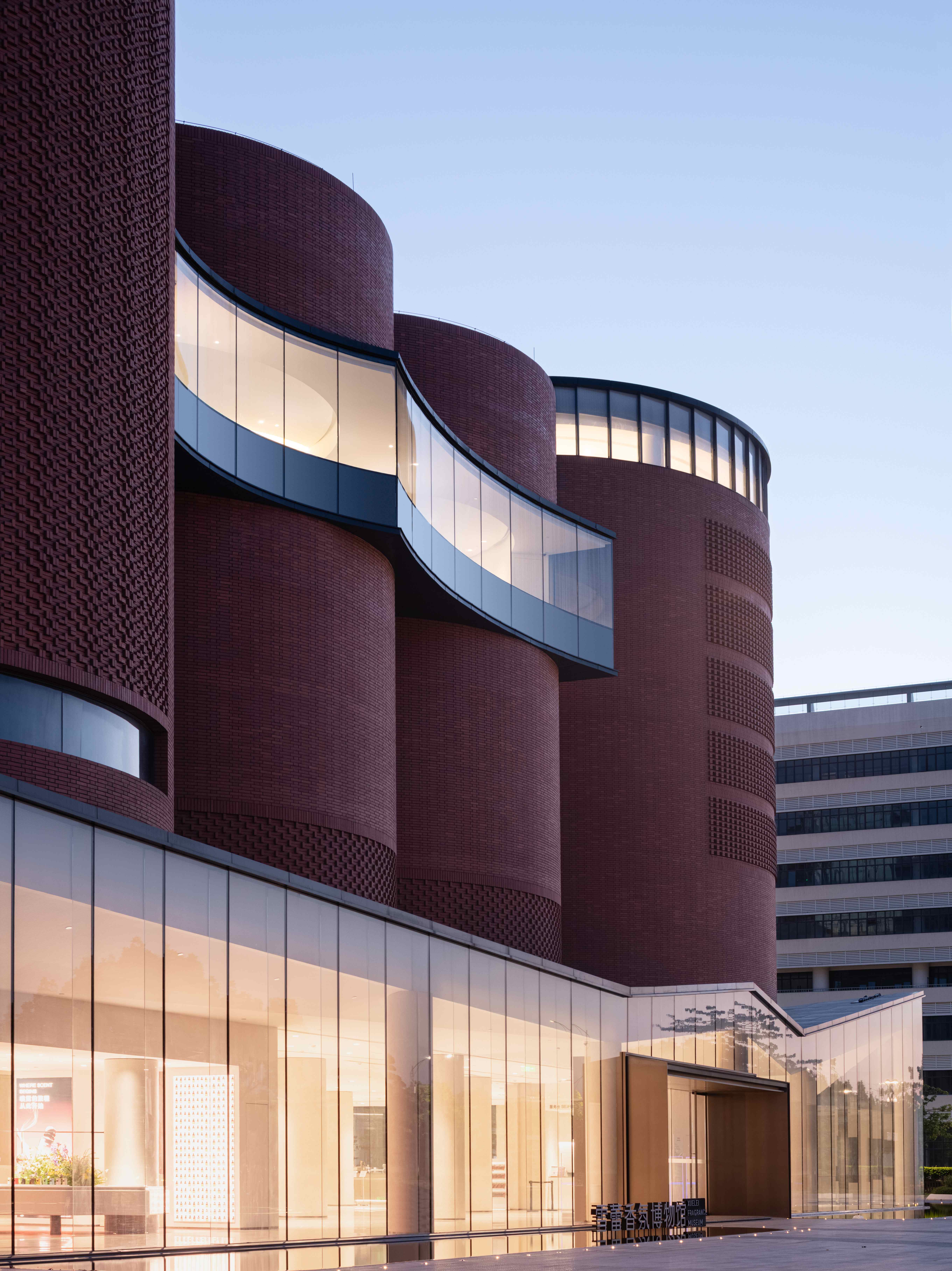 02 博物馆入口 ©️直角建筑摄影Entrance to the Museum © Right Angle Image.jpg