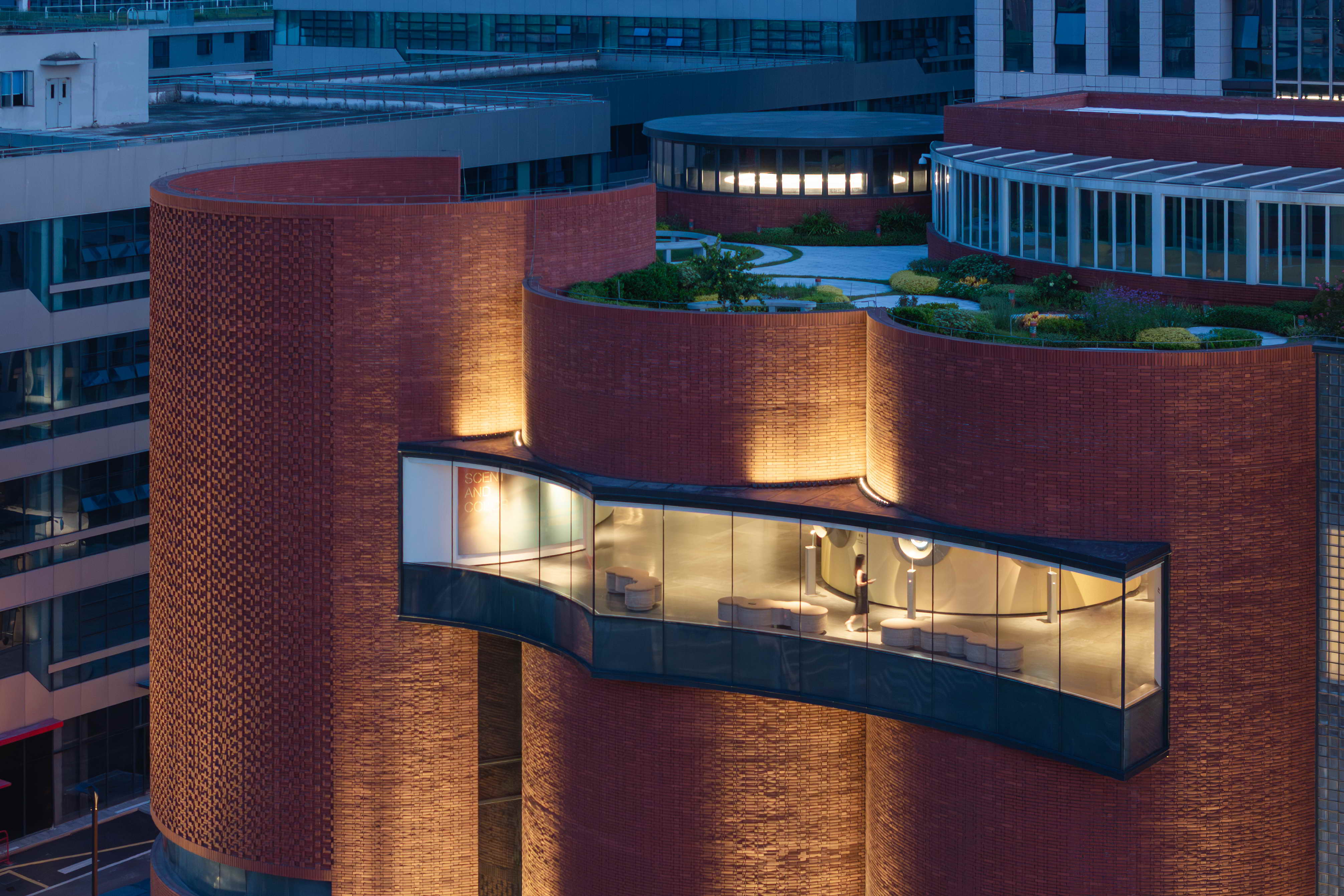 16 夜晚的挑廊视窗 ©️直角建筑摄影Cantilevered corridor at night © Right Angle Image.jpg