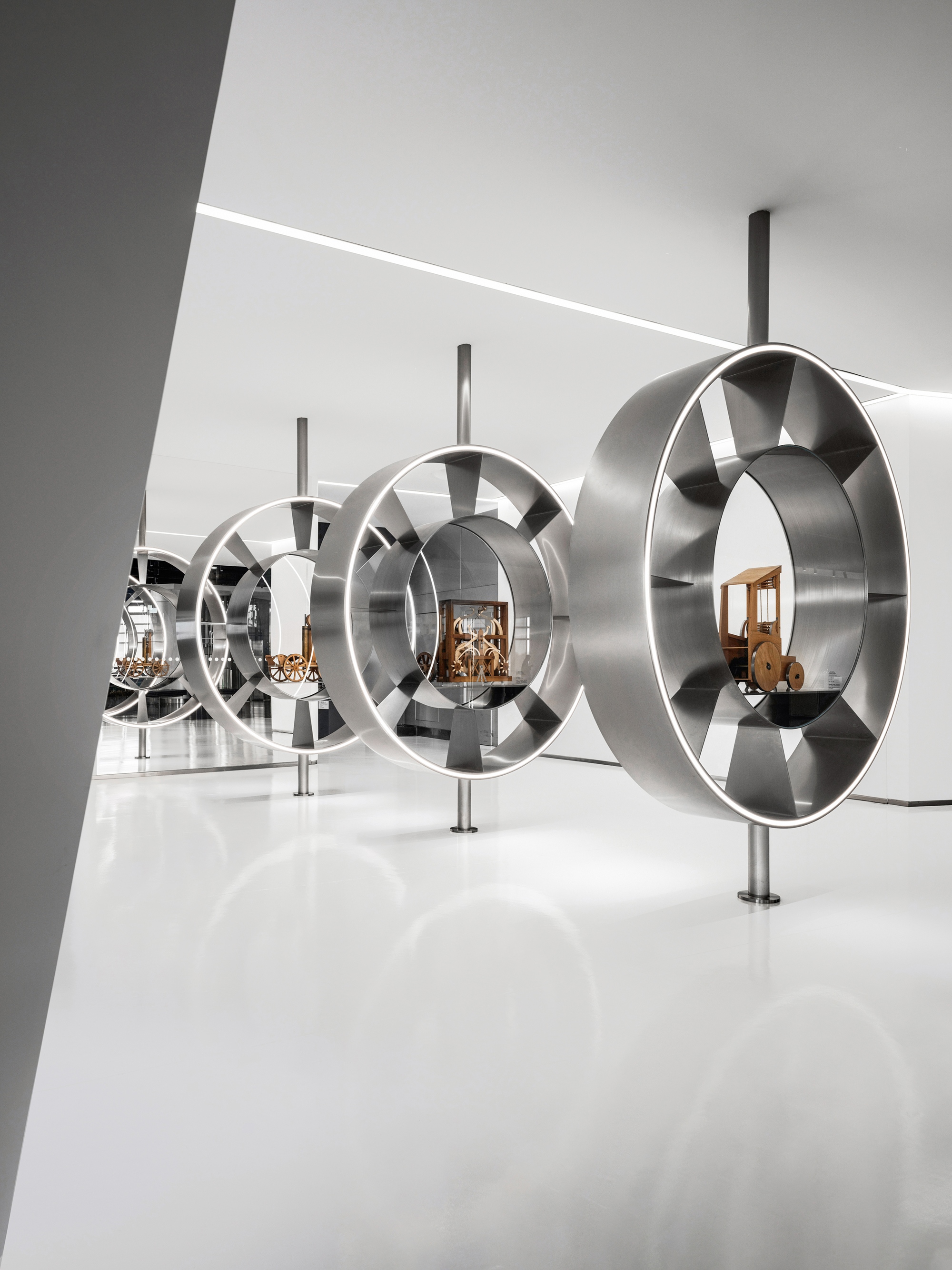 12 金属圆环装置 Metal Ring Installation @Ingallery.jpg